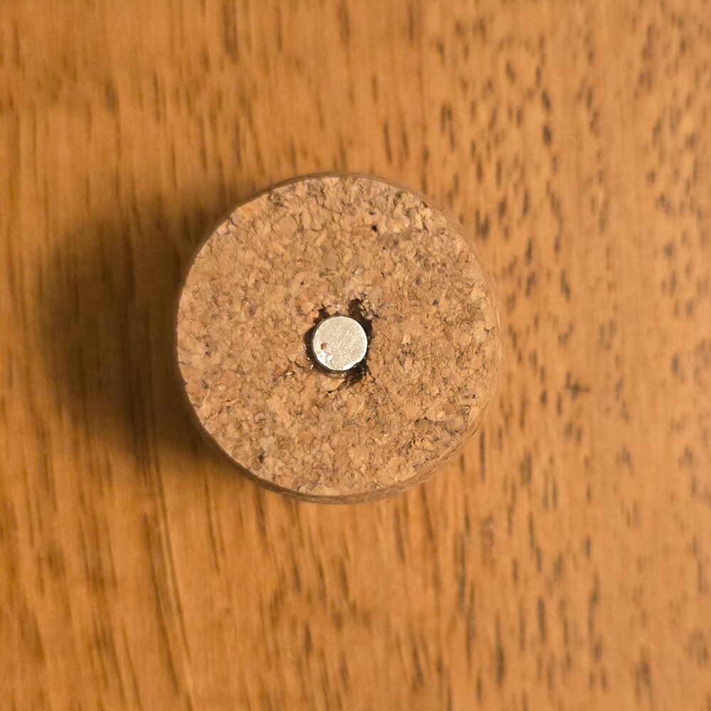 Brand New Hand Crafted Magnet Created from Champagne Cork Smiley Face - Picture 4 of 6